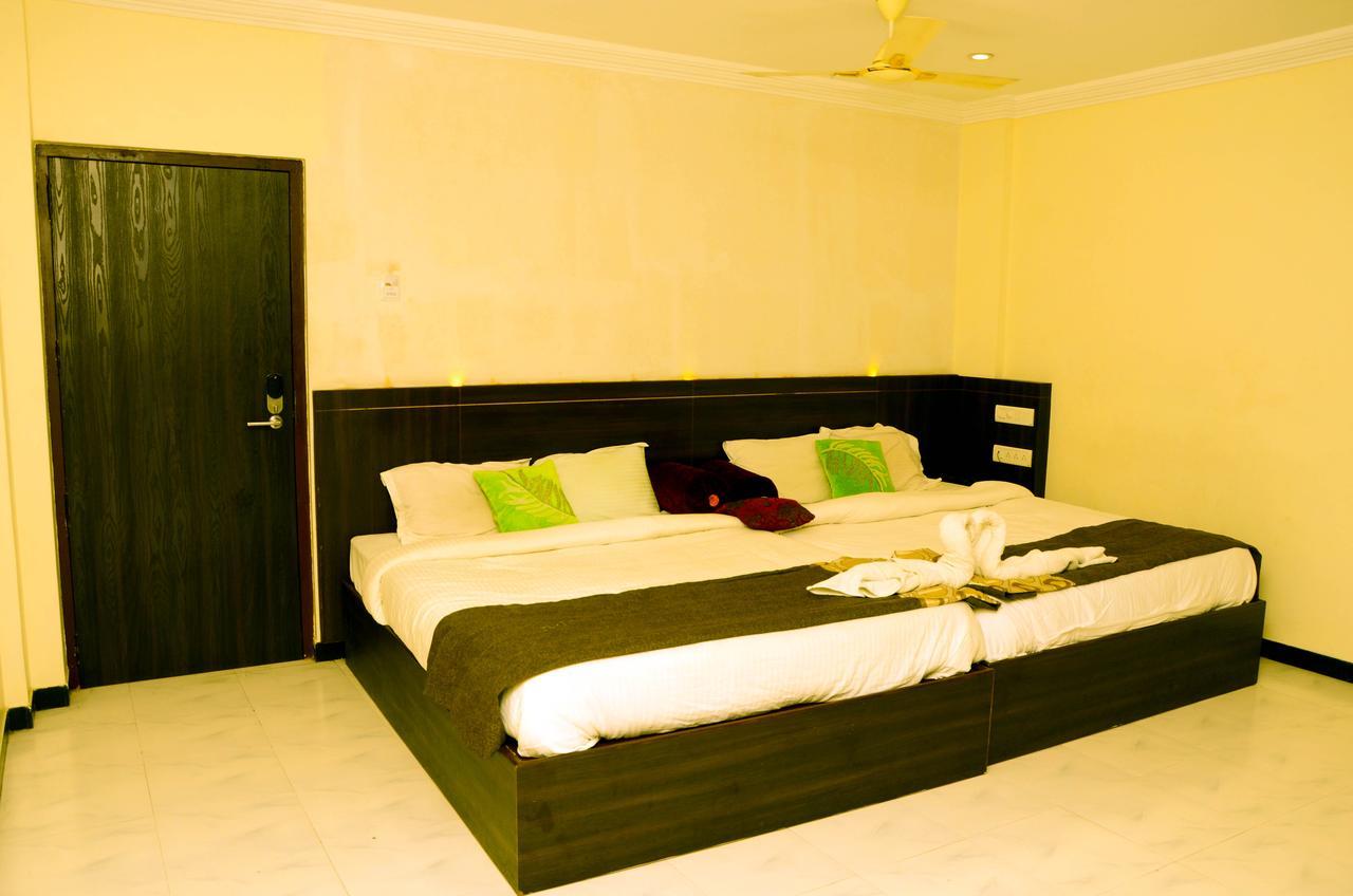 Hotel Gowtham Coimbatore Exterior photo