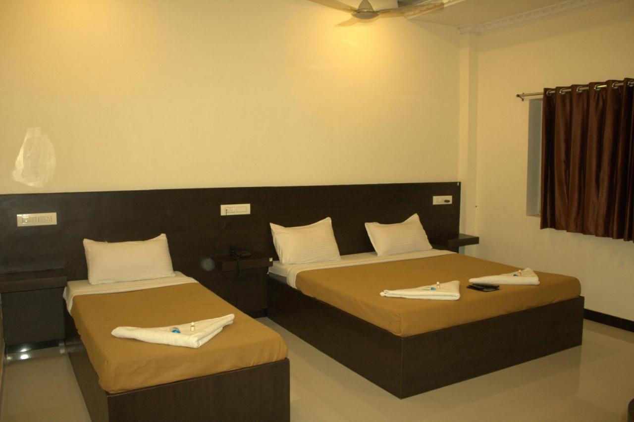 Hotel Gowtham Coimbatore Exterior photo